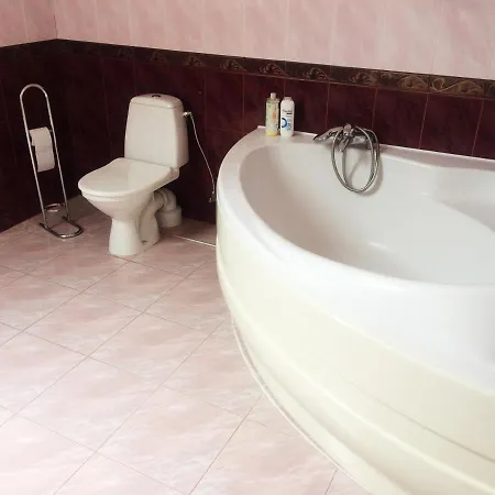 In Проживание в семье Паланга